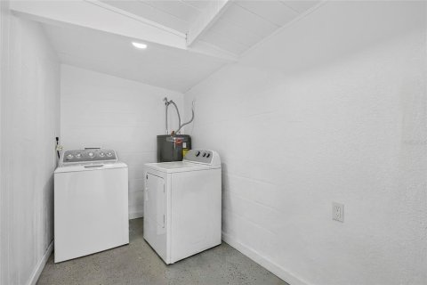 Villa ou maison à vendre à Bradenton, Floride: 3 chambres, 100.89 m2 № 2284690 - photo 27