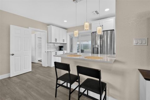 Villa ou maison à vendre à Bradenton, Floride: 3 chambres, 100.89 m2 № 2284690 - photo 10