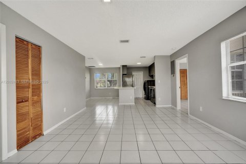 House in West Park, Florida 3 bedrooms, 106.65 sq.m. № 2068142 - photo 8