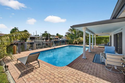 Villa ou maison à vendre à Pompano Beach, Floride: 3 chambres, 151.15 m2 № 2059641 - photo 3