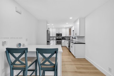 Villa ou maison à vendre à Pompano Beach, Floride: 3 chambres, 151.15 m2 № 2059641 - photo 12