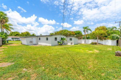 Villa ou maison à louer à Margate, Floride: 4 chambres, 126.9 m2 № 1930000 - photo 22