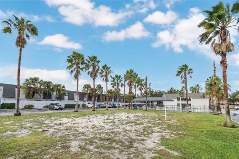Copropriété à louer à Orlando, Floride: 2 chambres, 115.2 m2 № 2415444 - photo 23