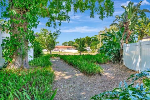 Casa en alquiler en Saint Petersburg, Florida, 3 dormitorios, 152.08 m2 № 2094583 - foto 28