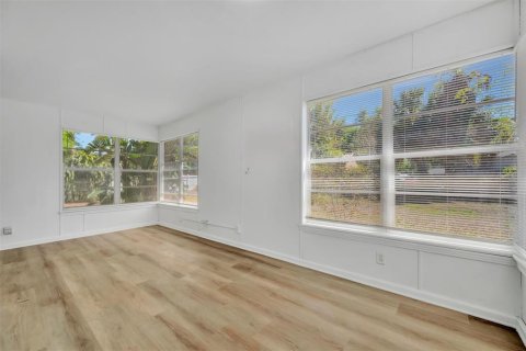 Casa en alquiler en Saint Petersburg, Florida, 3 dormitorios, 152.08 m2 № 2094583 - foto 17
