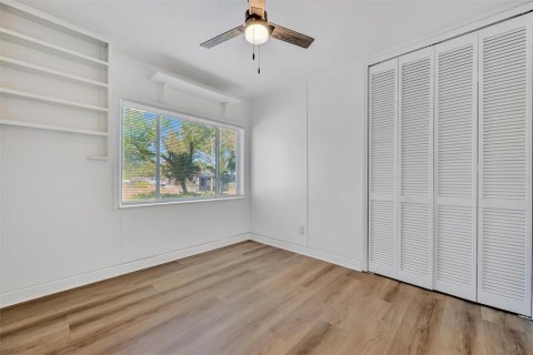 Casa en alquiler en Saint Petersburg, Florida, 3 dormitorios, 152.08 m2 № 2094583 - foto 19