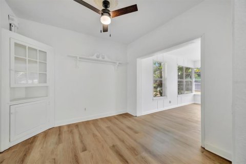 Casa en alquiler en Saint Petersburg, Florida, 3 dormitorios, 152.08 m2 № 2094583 - foto 14