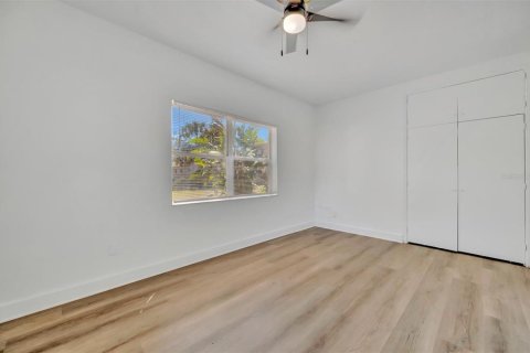 Casa en alquiler en Saint Petersburg, Florida, 3 dormitorios, 152.08 m2 № 2094583 - foto 22