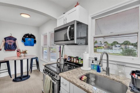 House in Lakeland, Florida 2 bedrooms, 83.98 sq.m. № 1529223 - photo 18