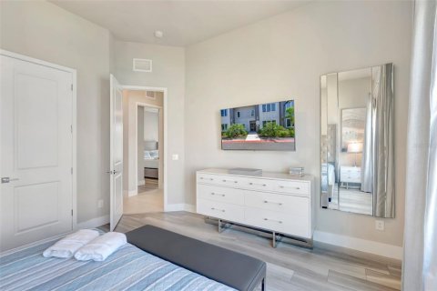 Condominio en venta en Four Corners, Florida, 5 dormitorios, 244.33 m2 № 1718323 - foto 25