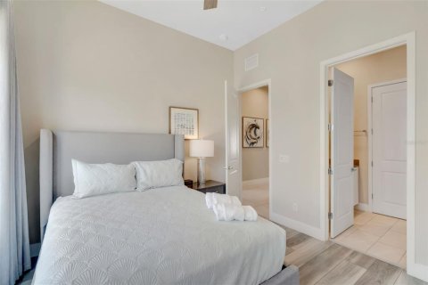 Condominio en venta en Four Corners, Florida, 5 dormitorios, 244.33 m2 № 1718323 - foto 29
