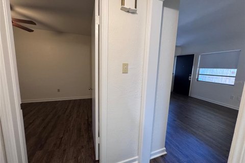 Apartamento en alquiler en Orlando, Florida, 2 dormitorios, 107.86 m2 № 2149894 - foto 19
