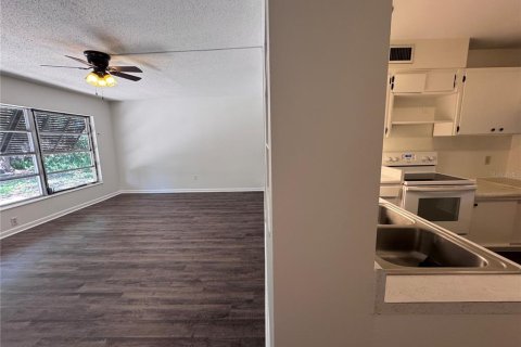 Apartamento en alquiler en Orlando, Florida, 2 dormitorios, 107.86 m2 № 2149894 - foto 25