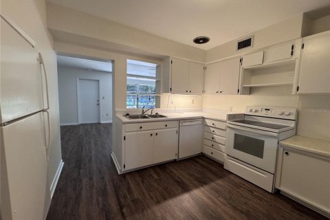 Apartamento en alquiler en Orlando, Florida, 2 dormitorios, 107.86 m2 № 2149894 - foto 20