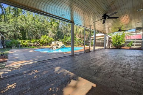 Villa ou maison à vendre à Sarasota, Floride: 3 chambres, 94.2 m2 № 2430821 - photo 20