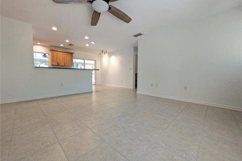 Villa ou maison à vendre à Sarasota, Floride: 3 chambres, 94.2 m2 № 2430821 - photo 7