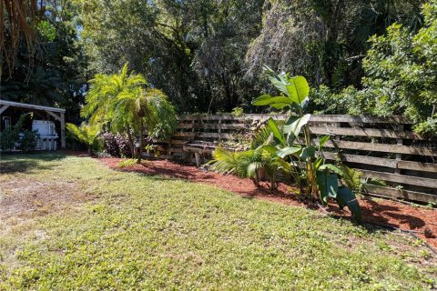 Villa ou maison à vendre à Sarasota, Floride: 3 chambres, 94.2 m2 № 2430821 - photo 23