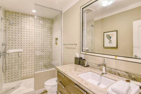 Condo in Sarasota, Florida, 4 bedrooms  № 1722480 - photo 21