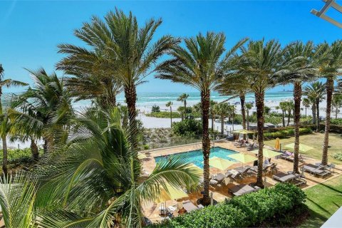Condo in Sarasota, Florida, 4 bedrooms  № 1722480 - photo 3