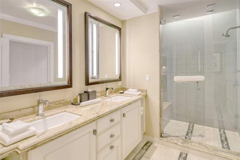 Condo in Sarasota, Florida, 4 bedrooms  № 1722480 - photo 18