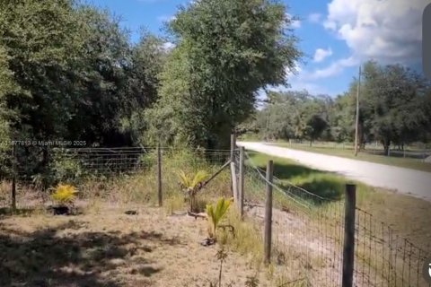 Terreno en venta en Clewiston, Florida № 1922796 - foto 6