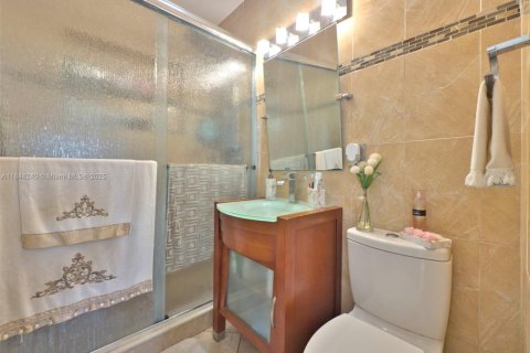 Купить виллу или дом в Майами, Флорида 3 спальни, 172.15м2, № 2021187 - фото 20