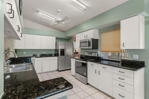 Villa ou maison à vendre à Spring Hill, Floride: 2 chambres, 166.11 m2 № 2422826 - photo 22