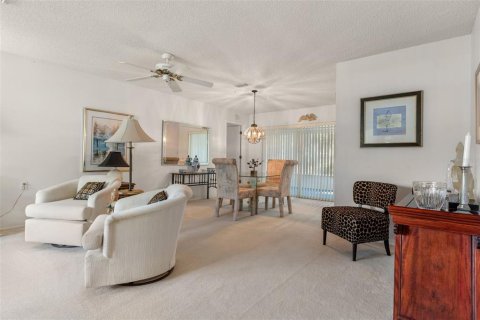 Villa ou maison à vendre à Spring Hill, Floride: 2 chambres, 166.11 m2 № 2422826 - photo 10