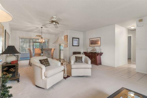 Villa ou maison à vendre à Spring Hill, Floride: 2 chambres, 166.11 m2 № 2422826 - photo 13