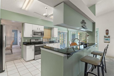 Villa ou maison à vendre à Spring Hill, Floride: 2 chambres, 166.11 m2 № 2422826 - photo 18