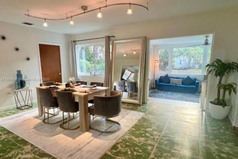 Casa en alquiler en North Miami, Florida, 3 dormitorios, 139.35 m2 № 1938420 - foto 6