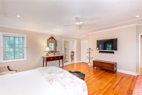 Villa ou maison à vendre à Coral Gables, Floride: 6 chambres, 455.78 m2 № 1948042 - photo 22