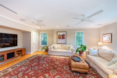 Villa ou maison à vendre à Coral Gables, Floride: 6 chambres, 455.78 m2 № 1948042 - photo 9