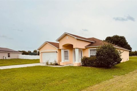 House in Poinciana, Florida 3 bedrooms, 153.85 sq.m. № 1767996 - photo 3