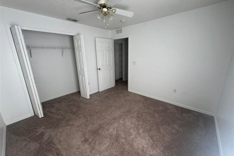 House in Poinciana, Florida 3 bedrooms, 153.85 sq.m. № 1767996 - photo 27