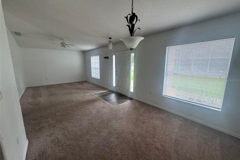 House in Poinciana, Florida 3 bedrooms, 153.85 sq.m. № 1767996 - photo 16