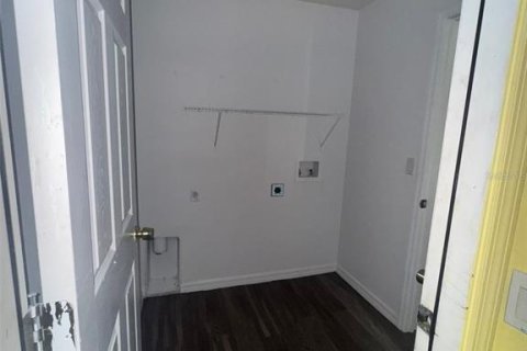 House in Poinciana, Florida 3 bedrooms, 153.85 sq.m. № 1767996 - photo 22