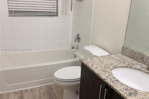 Casa en venta en Sunrise, Florida, 3 dormitorios, 105.63 m2 № 2072361 - foto 4
