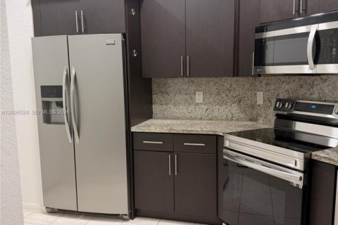 Casa en venta en Sunrise, Florida, 3 dormitorios, 105.63 m2 № 2072361 - foto 12