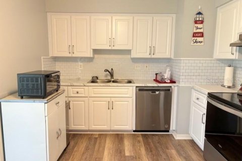 House in Summerfield, Florida 2 bedrooms, 75.81 sq.m. № 1581112 - photo 17