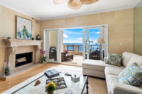 Condominio en alquiler en Miami Beach, Florida, 2 dormitorios, 171.59 m2 № 2076965 - foto 3