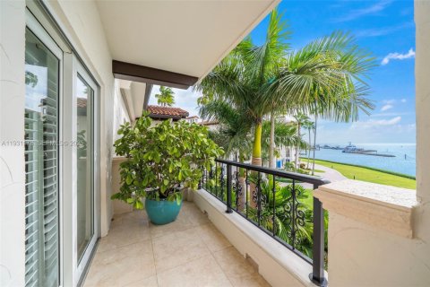 Condominio en alquiler en Miami Beach, Florida, 2 dormitorios, 171.59 m2 № 2076965 - foto 19
