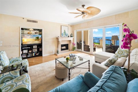 Condominio en alquiler en Miami Beach, Florida, 2 dormitorios, 171.59 m2 № 2076965 - foto 2