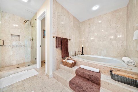 Condominio en alquiler en Miami Beach, Florida, 2 dormitorios, 171.59 m2 № 2076965 - foto 23