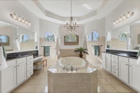 House in Parrish, Florida 4 bedrooms, 254.74 sq.m. № 1840180 - photo 18