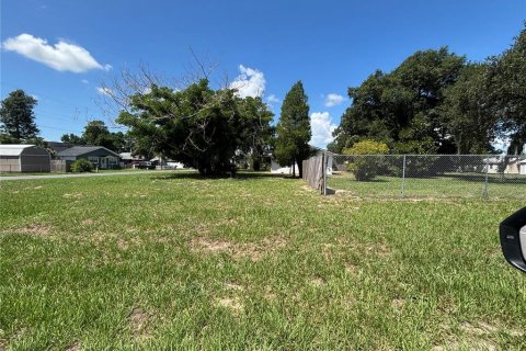 House in Eagle Lake, Florida 2 bedrooms, 159.98 sq.m. № 2156432 - photo 25