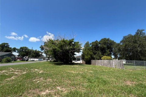 House in Eagle Lake, Florida 2 bedrooms, 159.98 sq.m. № 2156432 - photo 26