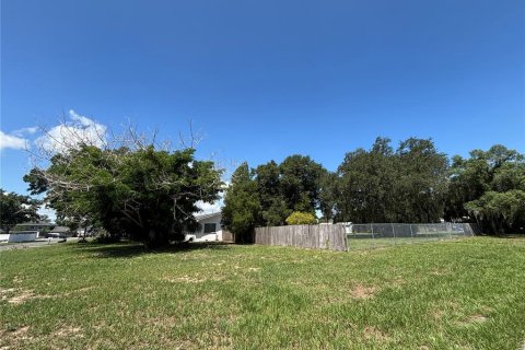 House in Eagle Lake, Florida 2 bedrooms, 159.98 sq.m. № 2156432 - photo 27