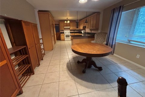 House in Eagle Lake, Florida 2 bedrooms, 159.98 sq.m. № 2156432 - photo 9