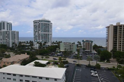 Propiedad comercial en venta en Lauderdale-by-the-Sea, Florida № 1678908 - foto 18